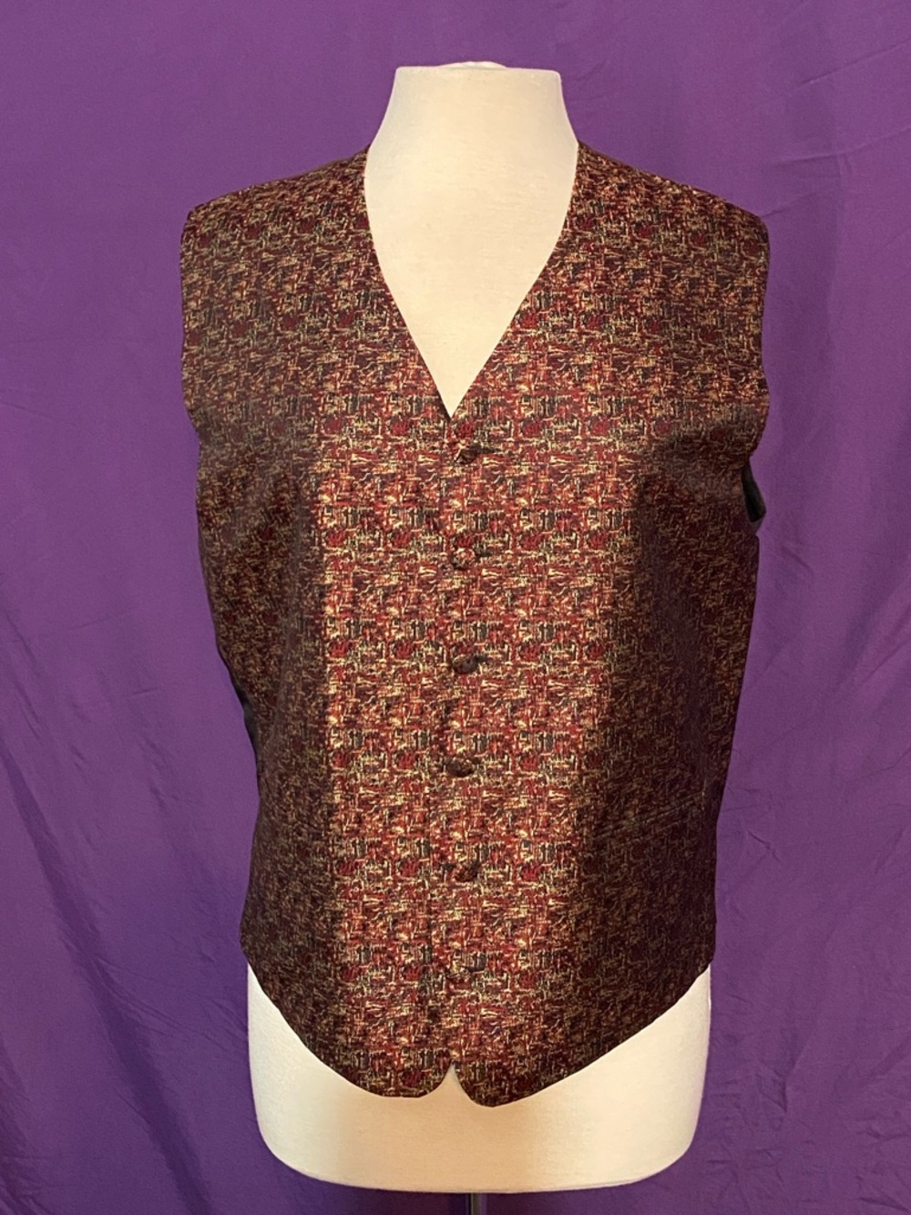 100% Silk Brandon Michael Dress Vest in Burgundy/Gold Multi-Tone. Size M.